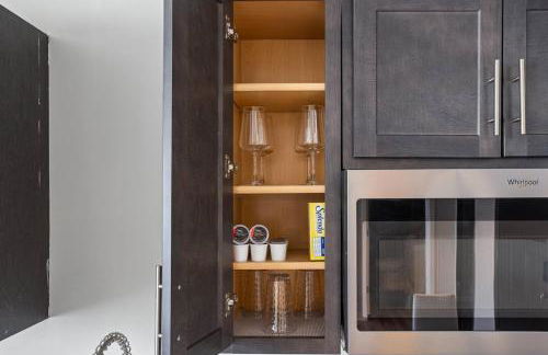 Classic 2BR Detroit's Sugar Hill - Foto 30