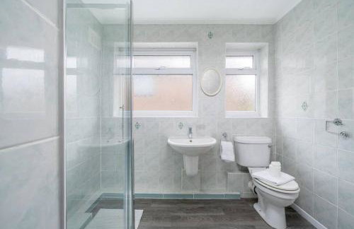 3 Bed Detached House in Hitchin! - Foto 8