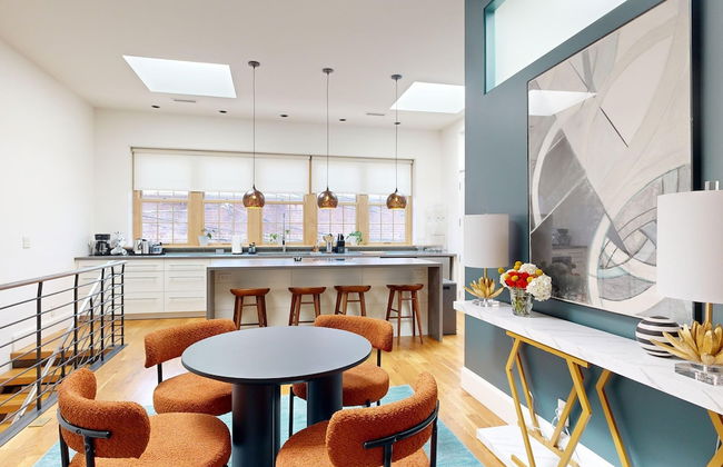 Wolf Den Loft Downtown AVL - Foto 17