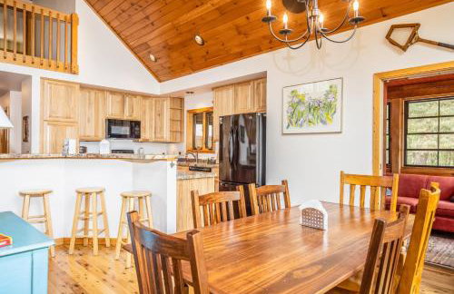 Northwoods Getaway - Photo 7