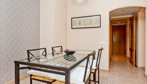 Glorias:Sagrada Familia 15 minutos - Playa 20 minutos - Foto 3