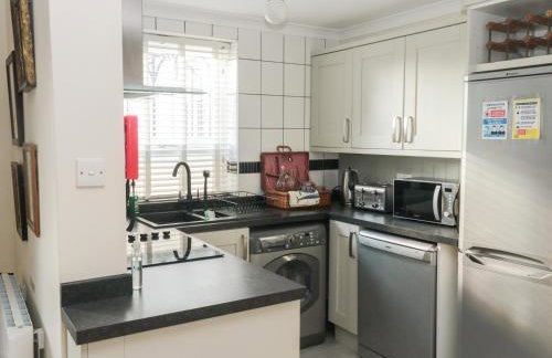 The White House - Photo 6