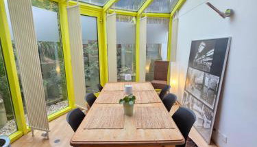 Zentrales, ruhiges Idyll mit Flair - Foto 2