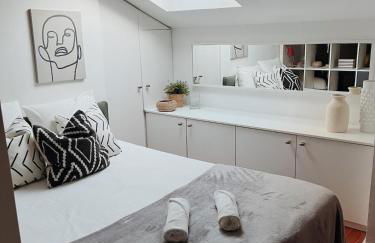 Typical Lisbon Apartment Príncipe Real - Photo 19