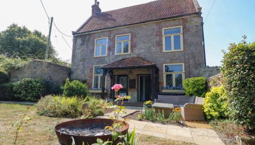 Glebe Garth - Photo 1