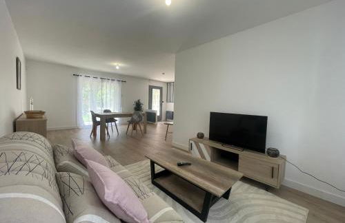 La Dinière - Calme - Jardin - 15mn du Futuroscope - Foto 26