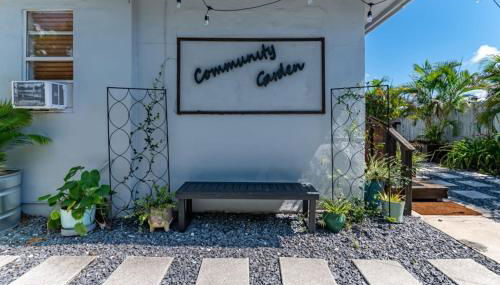 Shared Deck • Pet Friendly • Garden Courtyard - Foto 5