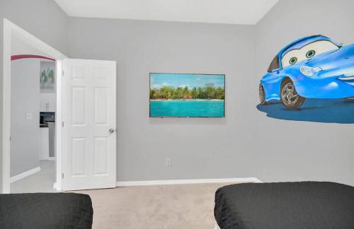 New 5 bedroom Disney Sanctuary - Photo 35