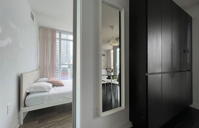 Rivetstays - The Parade - Photo 11