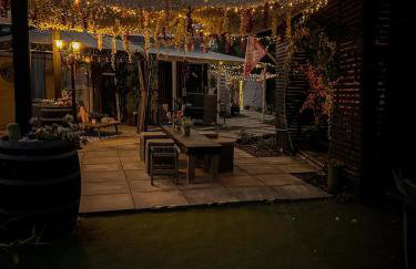 ADULT ONLY relax escape apartment hottub - Foto 18