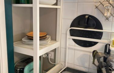 AUX 4 LOGIS - Studio Le City - Petit déjeuner offert 1ère nuit - Foto 8