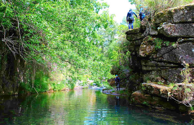 Barranquismo en el Parque Nacional Peneda-Gerês - Foto 7