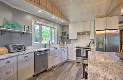 Lush Gilbert House with Outdoor Oasis on Lake Murray - Foto 7