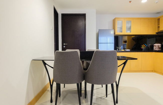 Big Size with City View @ 3BR Lexington Apartment - Photo 8