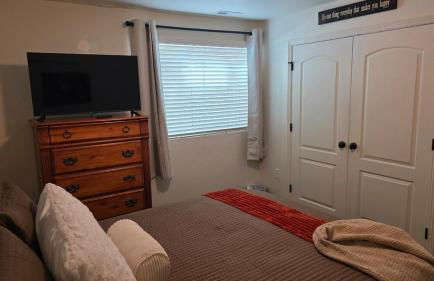 Wasatch Retreat 5 bed 3 5 bath pool table game room - Photo 77