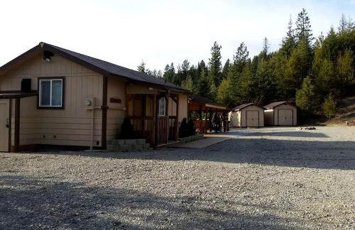 Rustic Mountain Retreat Perfect for Large Groups in Kingston, Idaho - Foto 22