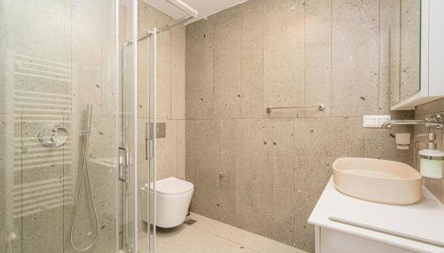 Bright & Contemporary Home with Balcony in Vibrant Piraeus - Foto 5