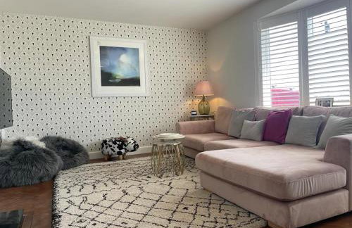 Baywatch Mawgan Porth Spacious Home sleeps 9, Games room, Parking & Garden - Foto 22