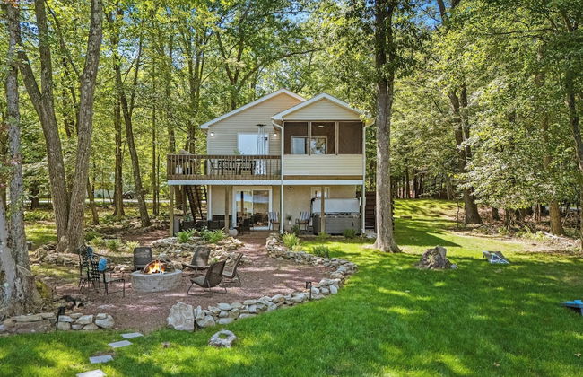 Lake Daze by Avantstay Lakefront w/ Modern Interior, Enclosed Porch & Hot Tub - Foto 51