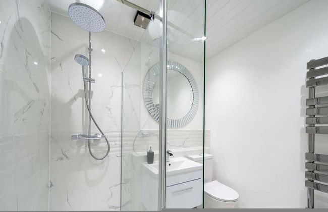 Twin Bridges - Quayside Penthouse - Photo 10