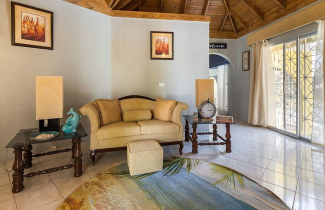 Yancey Largo Villa Perfect Jamaica Ironshore Getaway w Private Pool and Onsite Staff Services by RedAwning - Photo 34