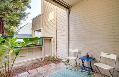 Stay and Play Bay Area Condo with Community Pool! - Foto 3