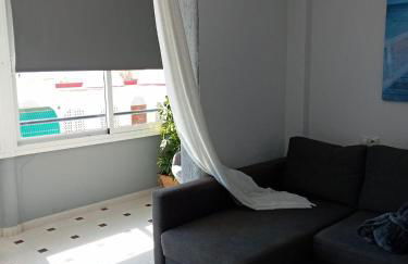 Studio with pool and sunrise view at 10 min beach walk - Foto 32