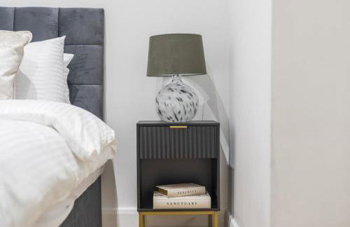 Coulsdon Luxe - Sleeps 3 - Near Station - Foto 7