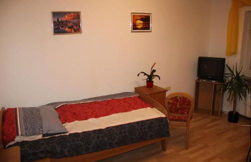 Ferienwohnung mit 4 Schlafzimmer für 2 bis 9 Gäste----Apartment with 4 bedrooms for 2 to 9 guests - Foto 6