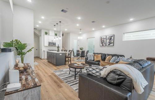 Luxury Haven near Dwtn, Med CTR, with Fast Free WiFi, Parking - Foto 2