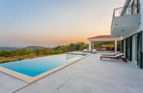 Secluded house - guaranteed privacy - heated pool - Photo 10