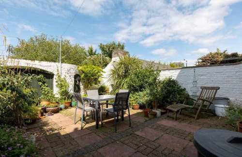 3BD Victorian Townhouse Near Norfolk Broads 4A, 2C - Photo 4