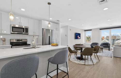 Luxury 3BR 2BA apt near Harvard with Free Parking - Foto 1