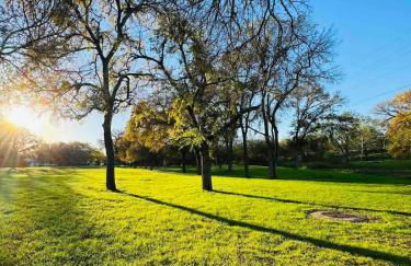 Art Deco Gem-King Suite-Hot Tub-Outdoor Fire Place - Foto 30