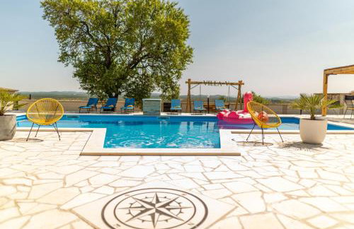 Unique Villa V with large pool - Photo 56