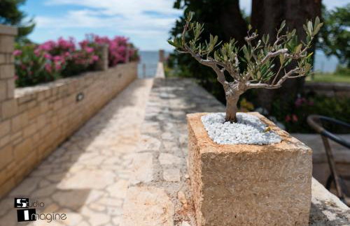 Charming stone cottage by the sea - Foto 51