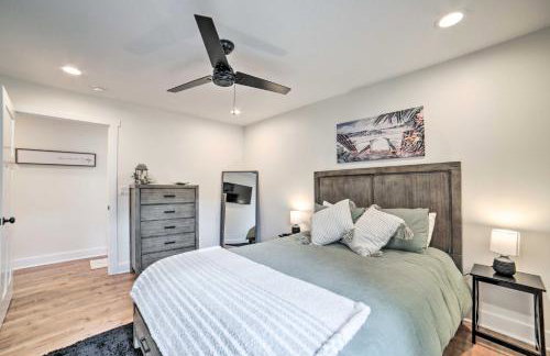 Newly Built Gilletts Lake Gem: Dock & Hot Tub - Photo 20
