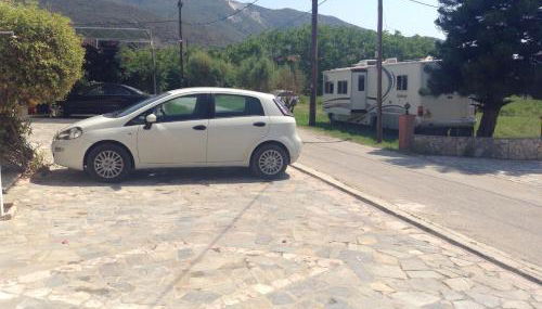 Dina Studios - Photo 4