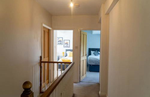 Spacious 15 Guest Home With 9 Beds in Shirley - Photo 37