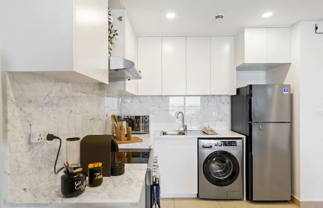 Iconic Views Apt With Balcony Close to the Beach - Foto 11