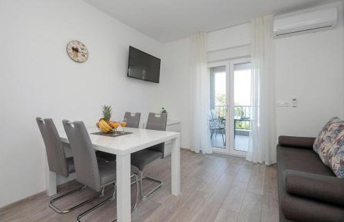 Amazing Apartment In Podaca With Wifi - Foto 3