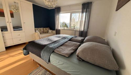 Panorama-Haus Ferienwohnung SÄNTIS - Schlafzimmer, Wohnzimmer, Küche, Bad, Sonnenterrasse mit Bergblick im Garten - Foto 4