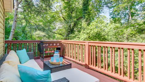 Black Mountain Hideaway with Hot Tub and Pool Table! - Foto 2