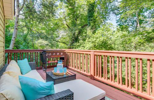 Black Mountain Hideaway with Hot Tub and Pool Table! - Foto 2