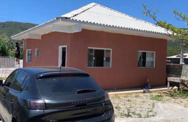 Casa Privada próxima Praia de SURFING de Gamboa, Sc - Foto 16