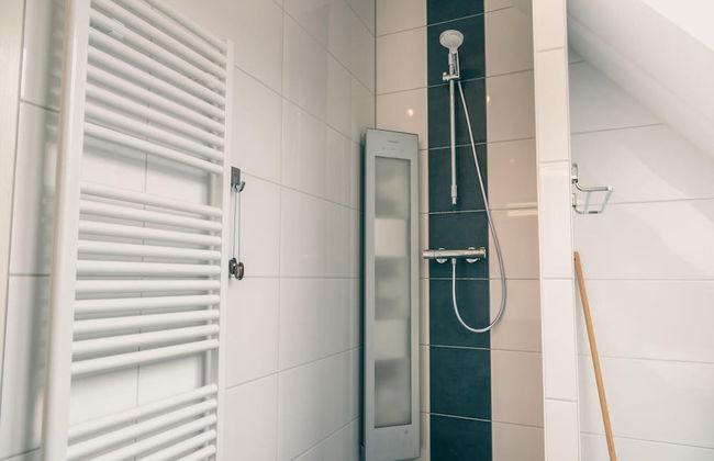 Sustainable Water Villa With Dishwasher, by a Lake - Foto 3