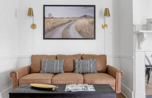 Urban Farmhouse-Sleeps 8 - Foto 9