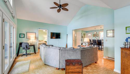 Charming Wolcott Cottage with Fire Pit and Mini Dock - Foto 5