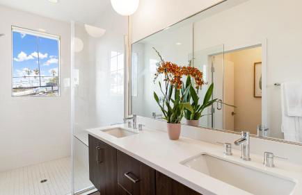 Silverlake Sunset Treehouse • Art-Filled Escape w Jacuzzi Sauna AvantStay - Foto 70