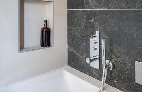 Ecolodge 4étoiles Luxe, détente et balnéo dans la forêt - Foto 15